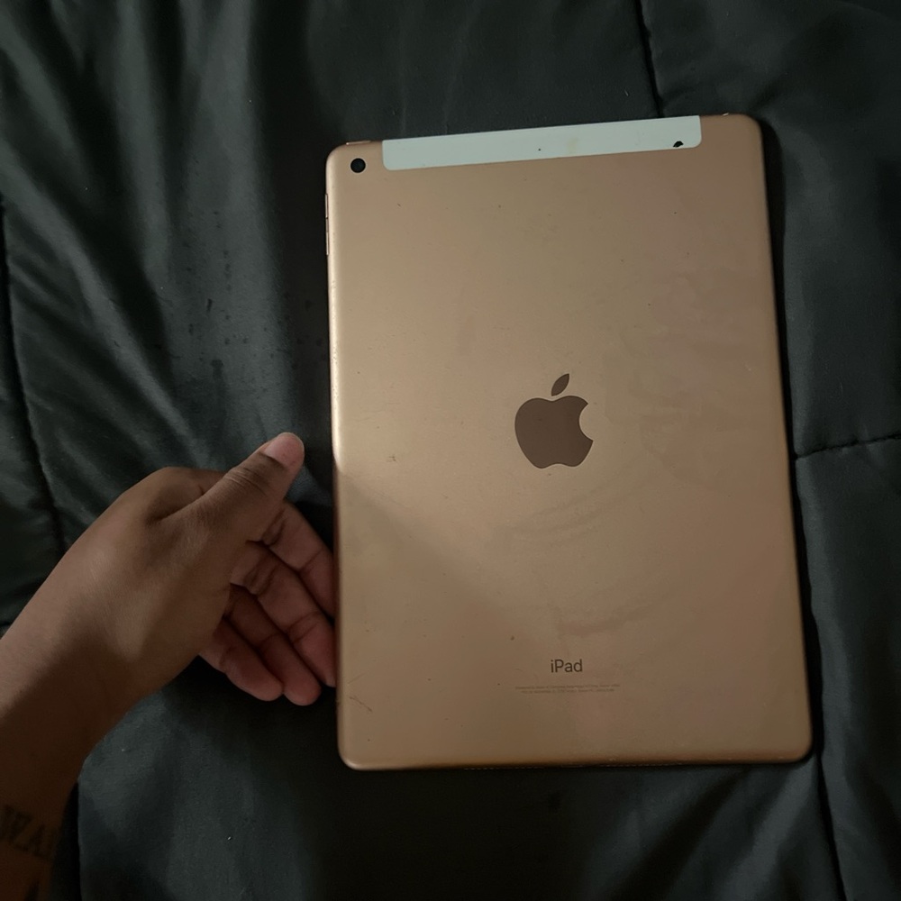 Apple Tablet in Elegant Gold